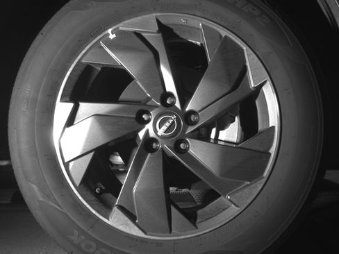 Used 2025 Nissan Rogue SV AWD/4WD image 13