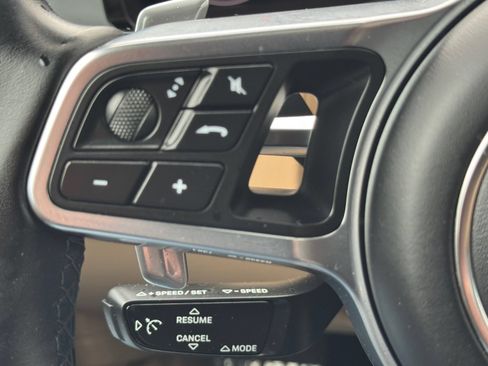 Used 2019 Porsche Cayenne AWD/4WD image 28