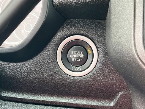 Used 2020 RAM 5500 Tradesman w/ Chrome Appearance Group image 23