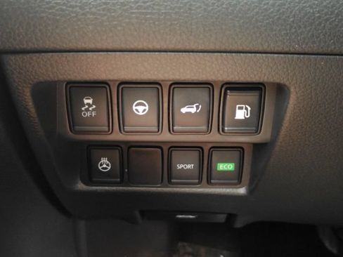 Used 2020 Nissan Rogue SL FWD image 10