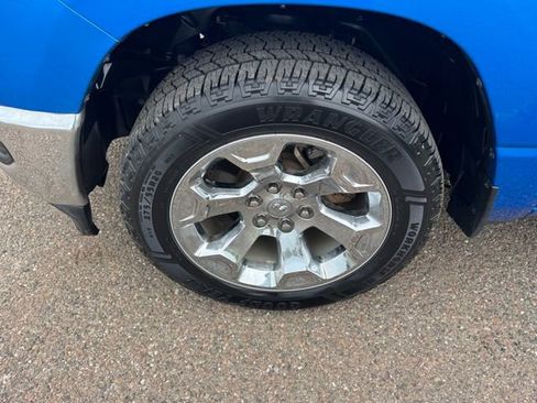 Used 2022 RAM 1500 Big Horn AWD/4WD image 9