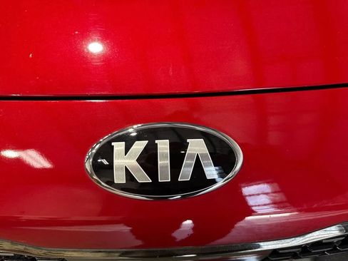 Used 2019 Kia Stinger GT1 AWD/4WD image 88