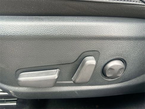 Used 2024 Kia Seltos SX image 16