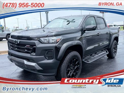 New 2026 Chevrolet Colorado Trail Boss AWD/4WD image 1