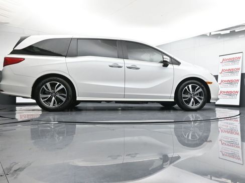Used 2023 Honda Odyssey Touring image 42