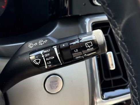 Used 2023 Kia Sorento SX AWD/4WD image 26
