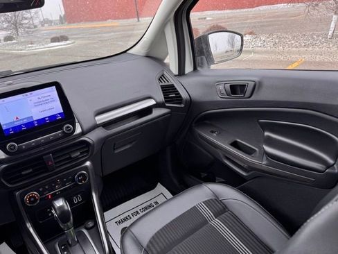 Used 2020 Ford EcoSport SES w/ SES Black Appearance Package image 15