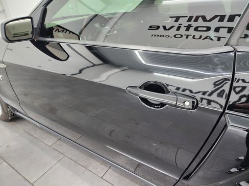 Used 2010 Ford Mustang GT image 30