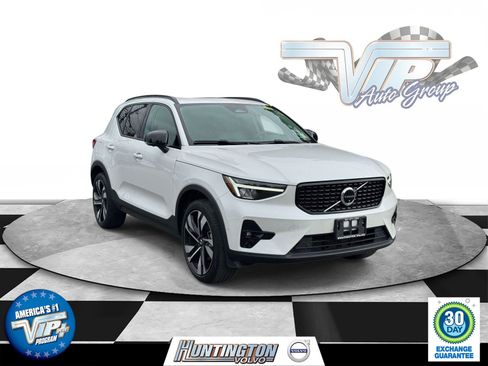 Certified 2024 Volvo XC40 B5 Plus w/ Protection Package Premier AWD/4WD image 1