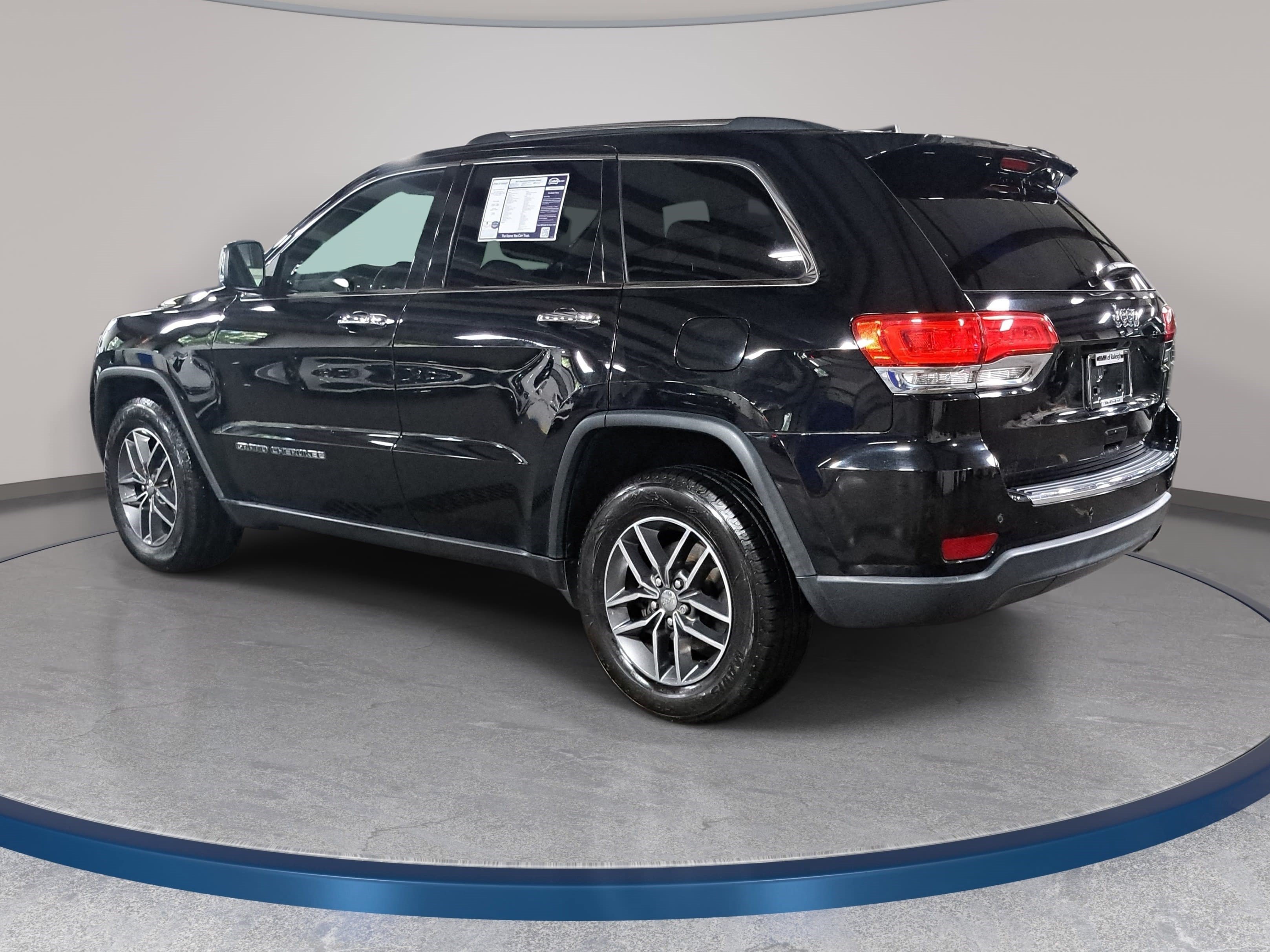 Used 2017 Jeep Grand Cherokee Limited RWD image 7