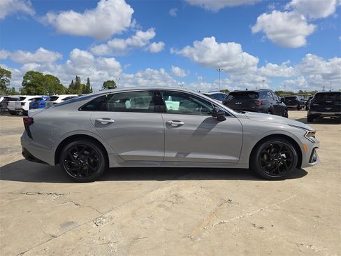 New 2026 Kia K5 GT-Line image 8