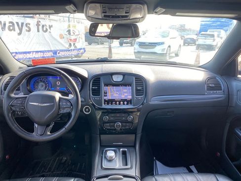 Used 2015 Chrysler 300 S w/ 300S Premium Group image 19
