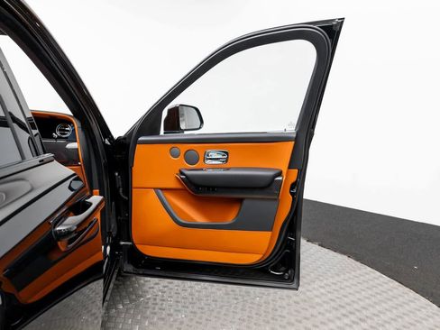 New 2026 Rolls-Royce Cullinan Black Badge image 36