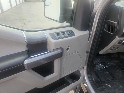 Used 2020 Ford F150 XLT w/ Equipment Group 302A Luxury AWD/4WD image 13