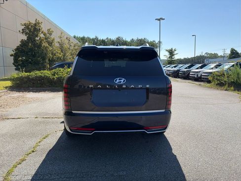 Used 2026 Hyundai Palisade Calligraphy FWD image 5