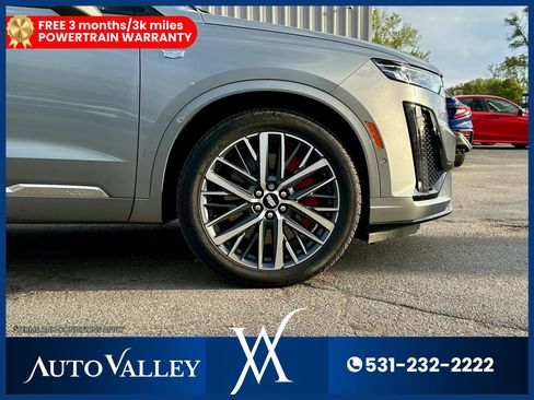 Used 2023 Cadillac XT6 Sport w/ Platinum Package AWD/4WD image 9