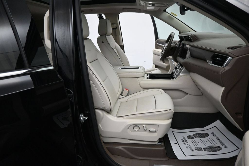 Used 2023 GMC Yukon Denali w/ Max Trailering Package AWD/4WD image 28