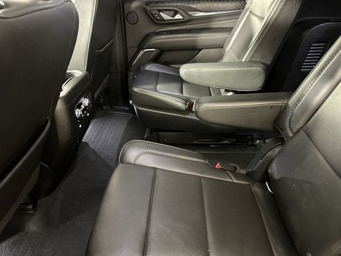 Used 2022 GMC Yukon XL Denali w/ LPO, Denali Black Package AWD/4WD image 25