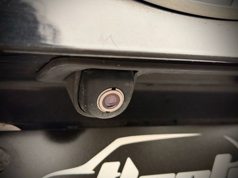 Used 2017 Hyundai Elantra SE image 11