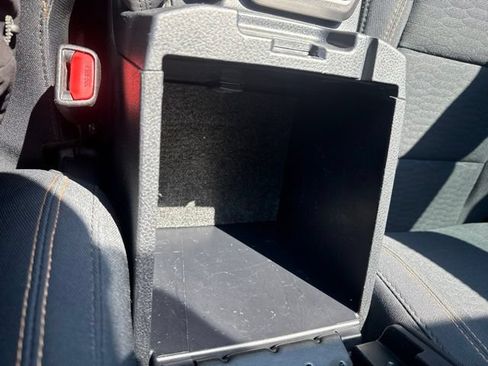 Used 2019 Toyota Tacoma SR5 RWD image 30