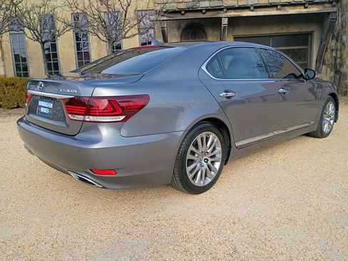 Used 2015 Lexus LS 460 L image 11