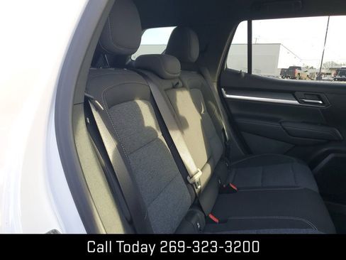 New 2025 GMC Terrain Elevation image 27