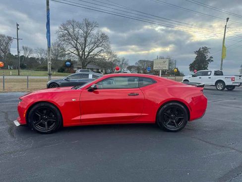 Used 2016 Chevrolet Camaro LT image 2