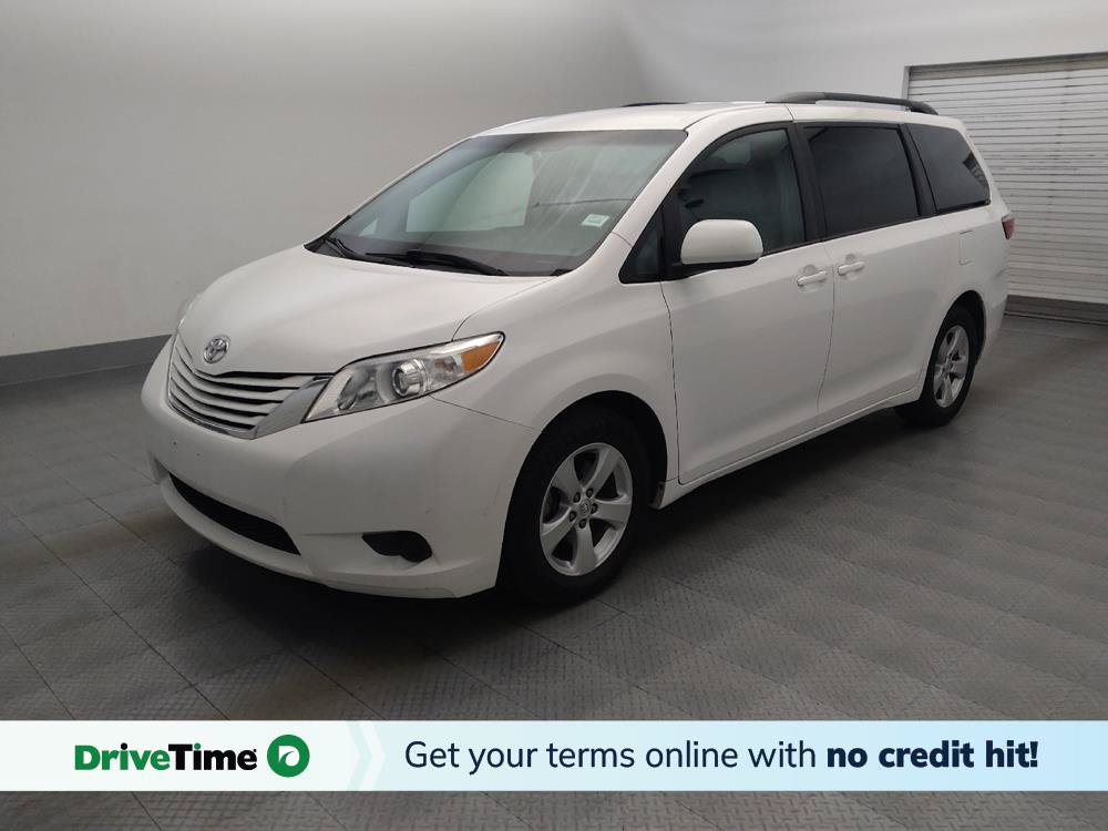 Used 2017 Toyota Sienna LE FWD image 1