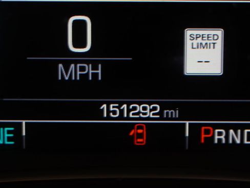 Used 2017 Chevrolet Malibu LT w/ Leather Package image 8