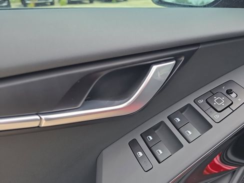 New 2026 Kia Niro Wind FWD image 19