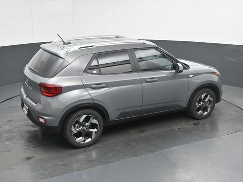 Certified 2023 Hyundai Venue SEL FWD image 31