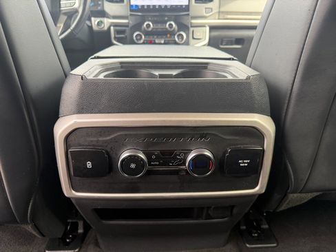 Used 2024 Ford Expedition XLT image 13