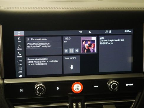 Used 2024 Porsche Macan S AWD/4WD image 21