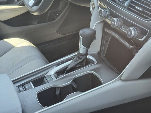 Used 2020 Honda Accord EX image 15