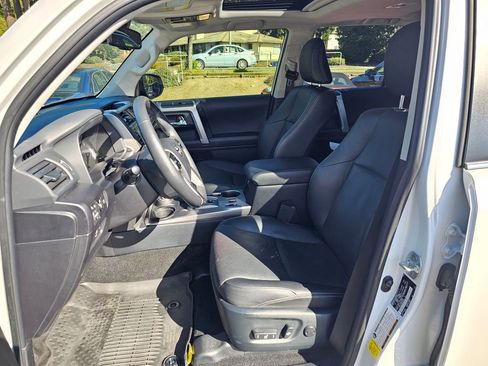 Used 2024 Toyota 4Runner Limited AWD/4WD image 22