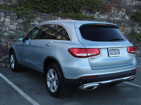Used 2018 Mercedes-Benz GLC 300 4MATIC image 7