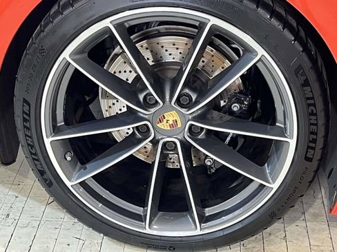 Certified 2021 Porsche 911 Carrera 4S image 14