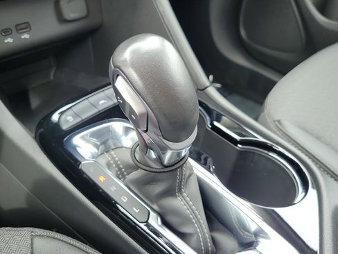 Used 2024 Buick Encore GX Preferred image 19