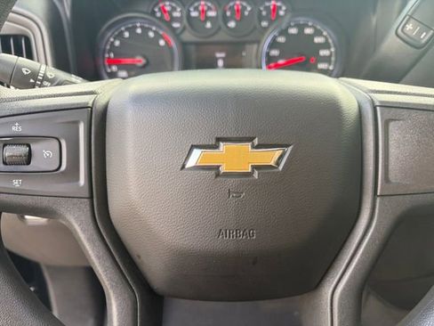 Used 2022 Chevrolet Silverado 2500 Custom w/ Custom Value Package AWD/4WD image 7