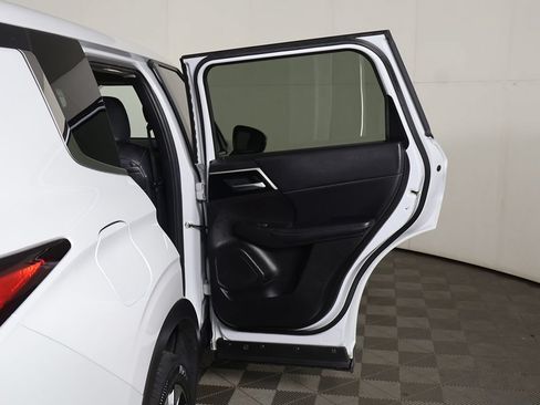 Used 2024 Mitsubishi Outlander SE AWD/4WD image 23