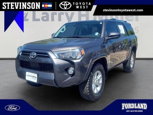 Used 2020 Toyota 4Runner SR5 AWD/4WD image 1