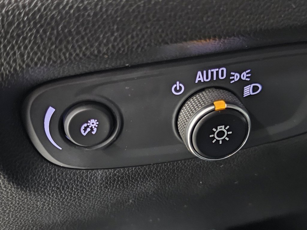 Used 2023 Chevrolet Traverse LT AWD/4WD image 33