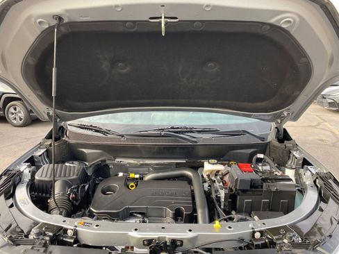 Used 2025 Chevrolet Equinox LT image 32