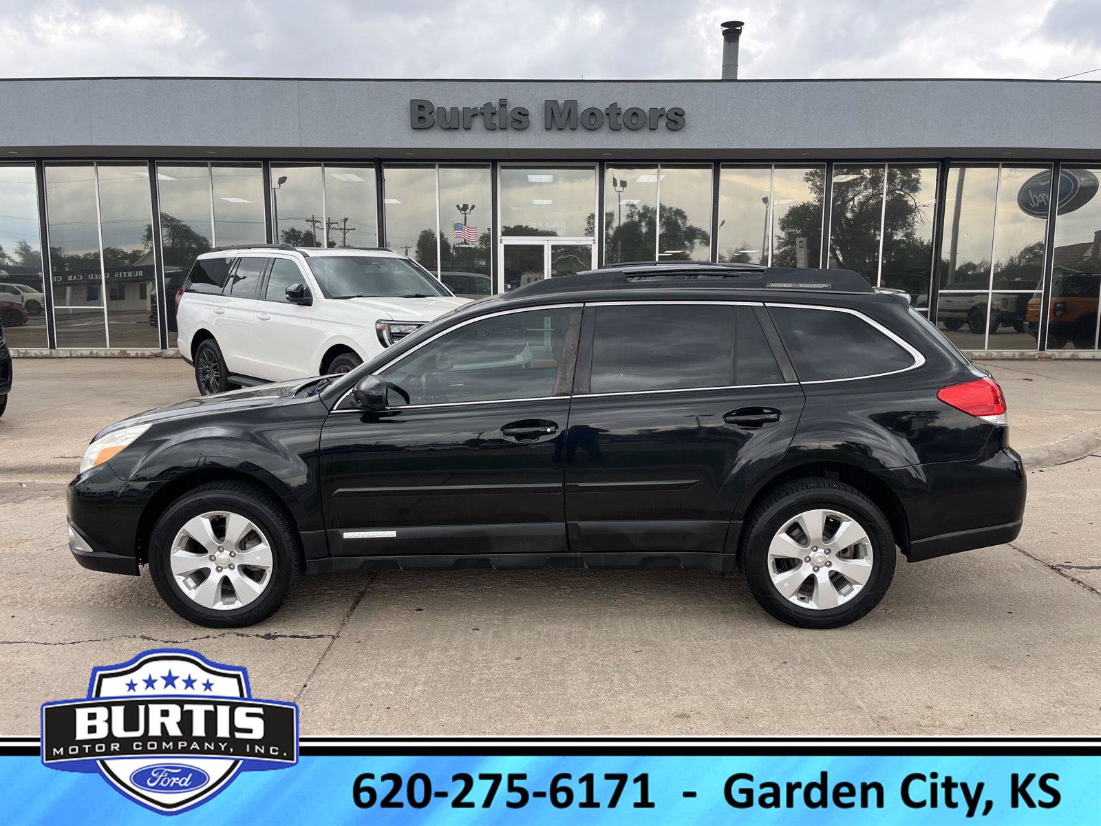 Used 2011 Subaru Outback 2.5i Limited w/ PWR Moonroof Pkg AWD/4WD image 1