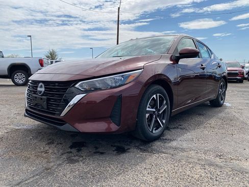Used 2024 Nissan Sentra SV FWD image 2