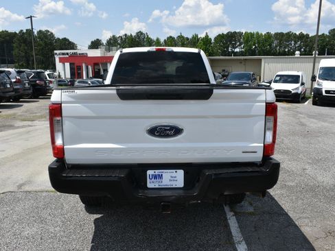 Used 2017 Ford F250 XL w/ Power Equipment Group AWD/4WD image 6