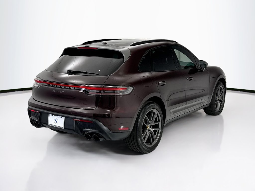Used 2024 Porsche Macan AWD/4WD image 5