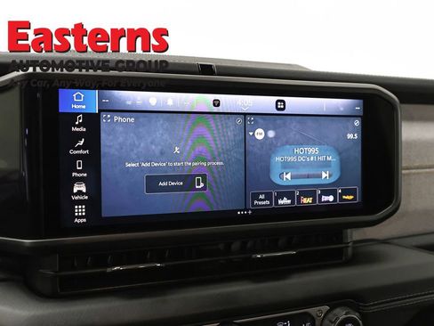 Used 2025 Jeep Wrangler Unlimited Sahara image 18