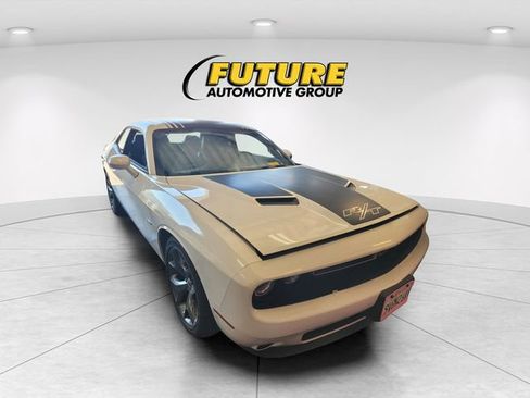 Used 2016 Dodge Challenger R/T Plus RWD image 1