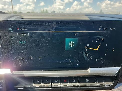 Used 2023 Chevrolet Silverado 1500 LT image 28